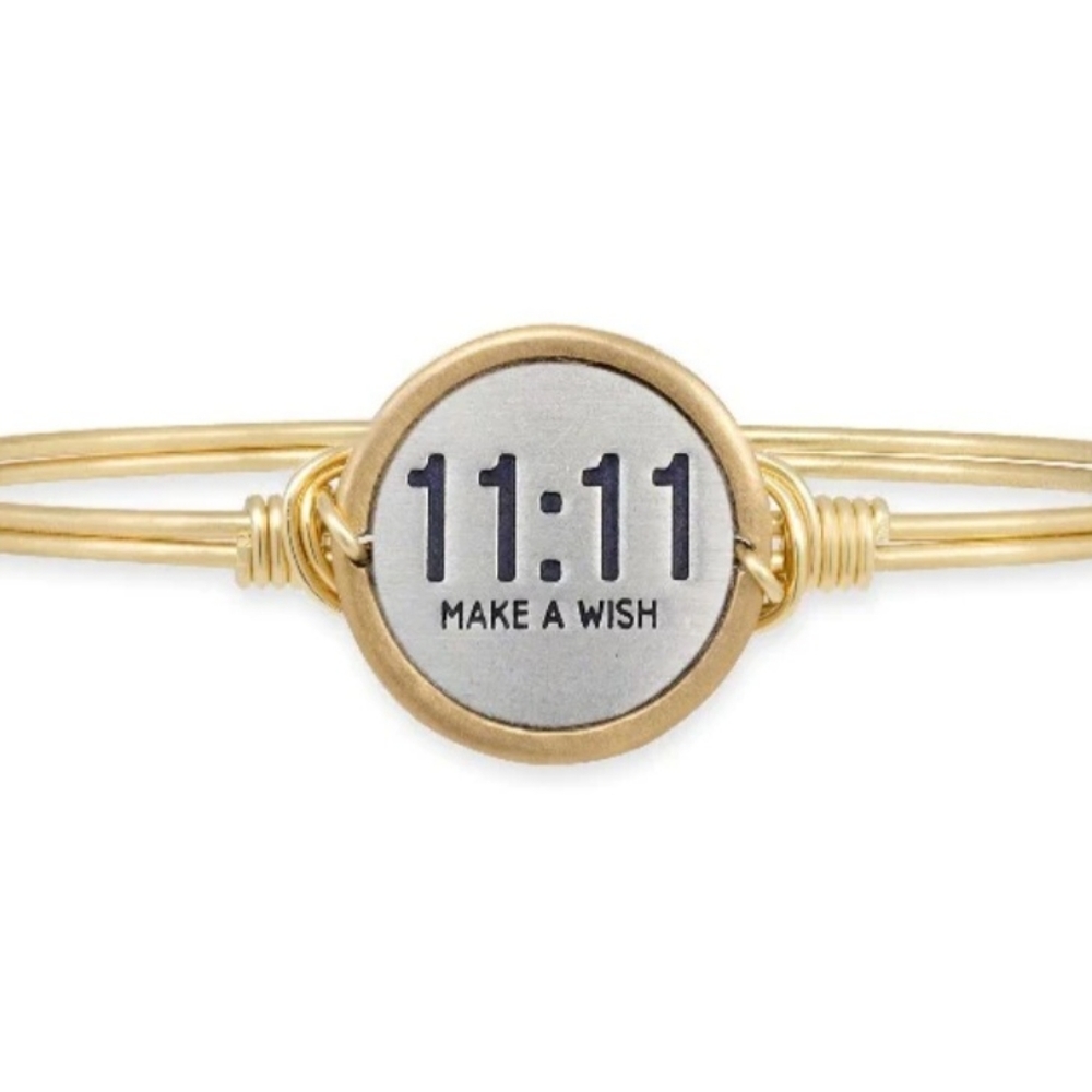 Luca & Danni 11:11 make a wish bracelet